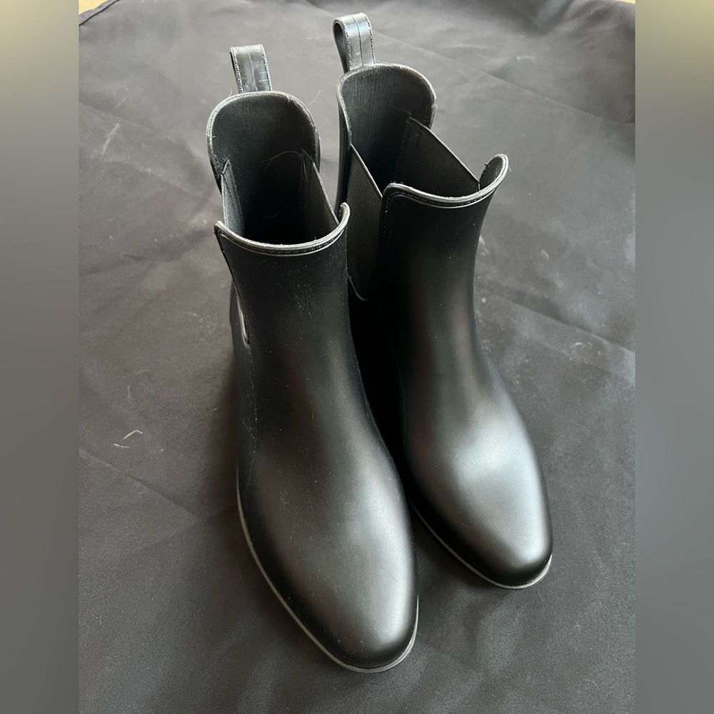 Rainboots - A New Day
